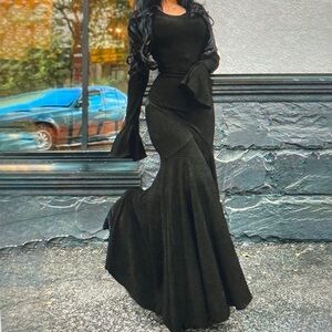 Elegant Black Ribbed Mermaid Maxi Skirt - Women's